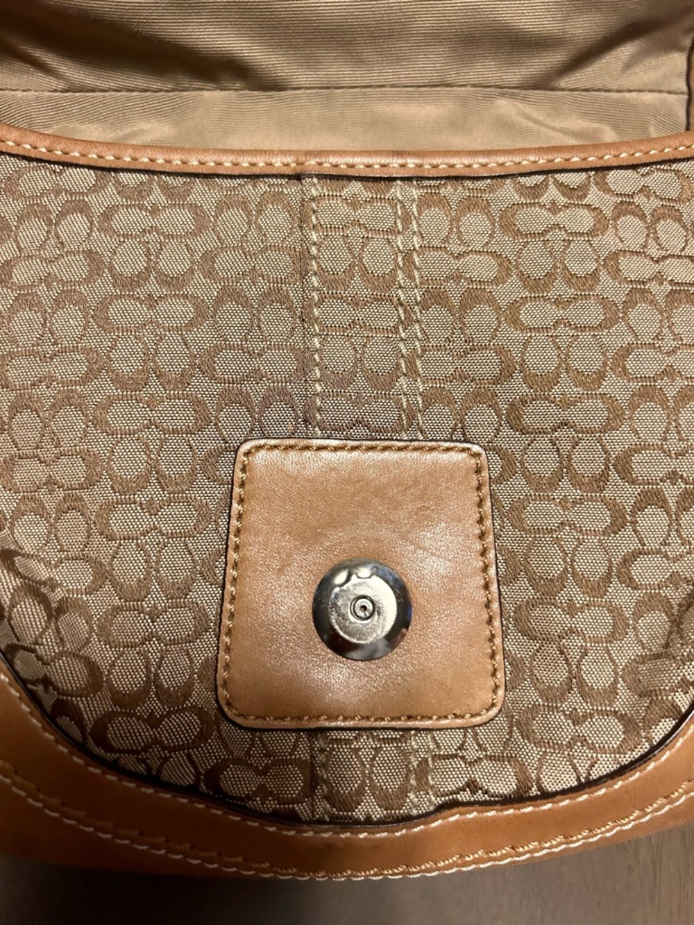 Vintage Coach F10925 Signature Canvas Shoulder Bag - Picture 6 of 13